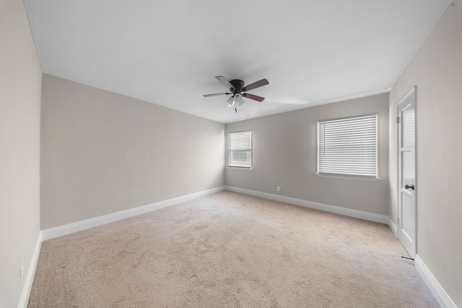 2360 Cedar Ave