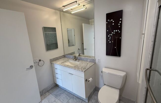 1 bed, 1 bath, $4,250, Unit # 21E