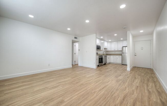 2 beds, 2 baths, 924 sqft, $2,795, Unit #45 - 2X2 924 SQ FT