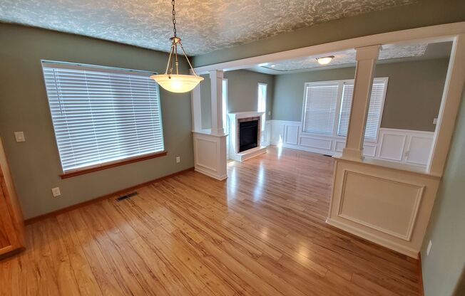 Pet Friendly 3 Bed / 2.5 Bath Home Near I-5