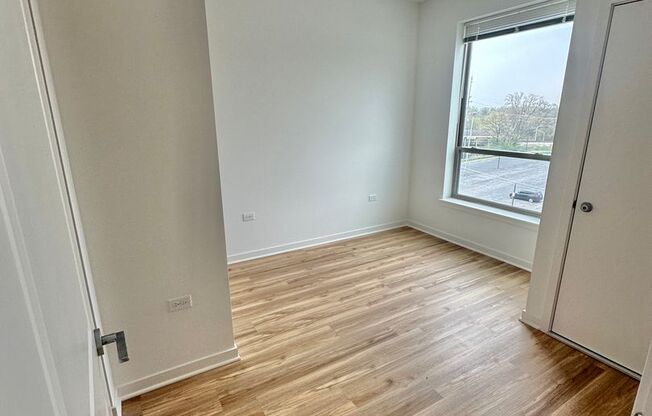 1 bed, 1 bath, 573 sqft, $1,725, Unit 4800 157th Street - 403