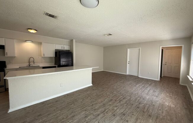 9014  - 9016 Greenmound Ave Duplex