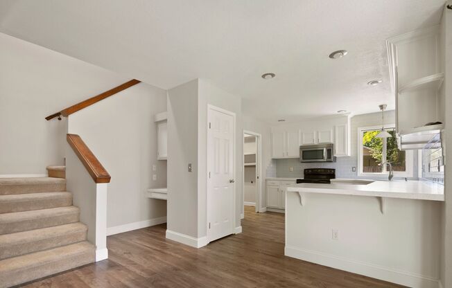 Discover this charming 4-bedroom, 2-bathroom home in Meridian!