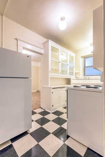 1 bed, 1 bath, 860 sqft, $1,700, Unit 01