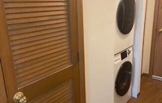 1 bed, 1 bath, 807 sqft, $902, Unit 11427-20