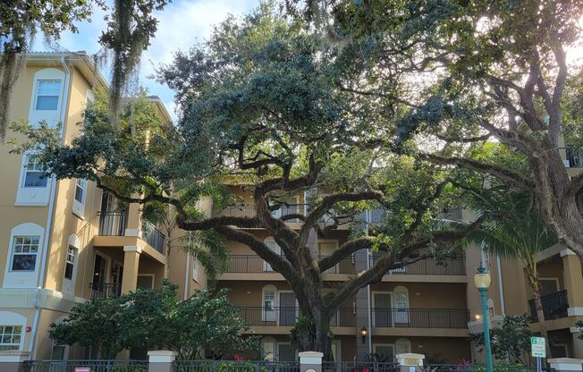 Annual unfurnished renovated luxury 2/2 condo downtown Sarasota at Broadway Promenade