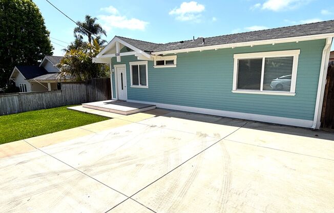 Adorable Beach-Close 2 Bedroom Bungalow in Time for Summer!