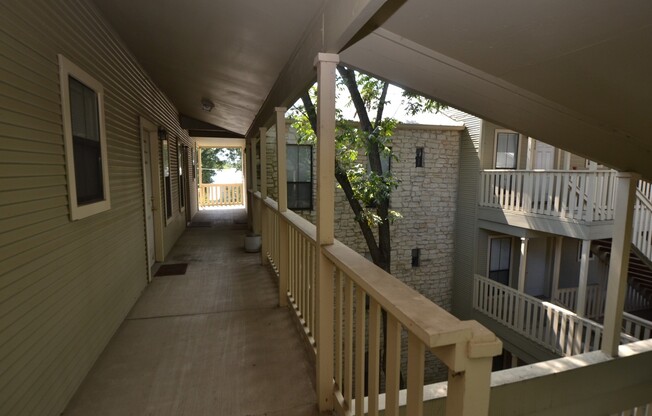 4401 Speedway- Free Cable and Internet-Available for August!