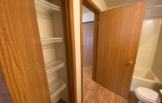 2 beds, 2 baths, 965 sqft, $1,400, Unit 104S