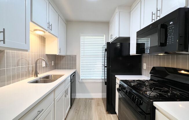11208 RENEL DR