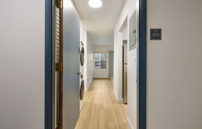 1 bed, 1 bath, 783 sqft, $2,270, Unit 108