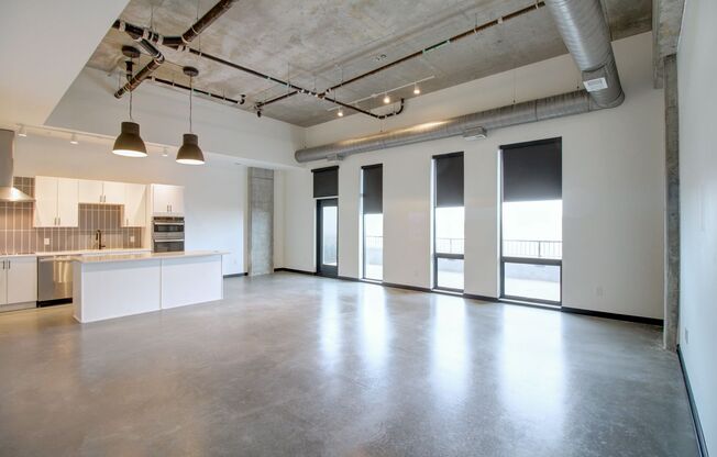 Studio, 1 bath, 1,271 sqft, $2,650, Unit 404