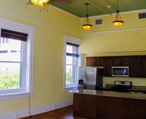 1 bed, 1 bath, 794 sqft, $1,500
