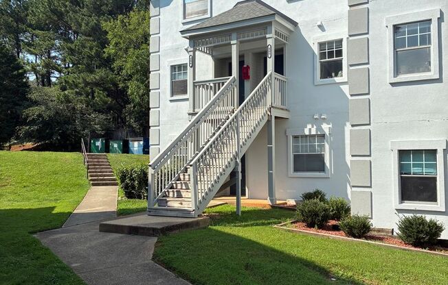 2502-205 Avent Ferry Rd ~ 2 Bedroom / 2.5 Bathroom