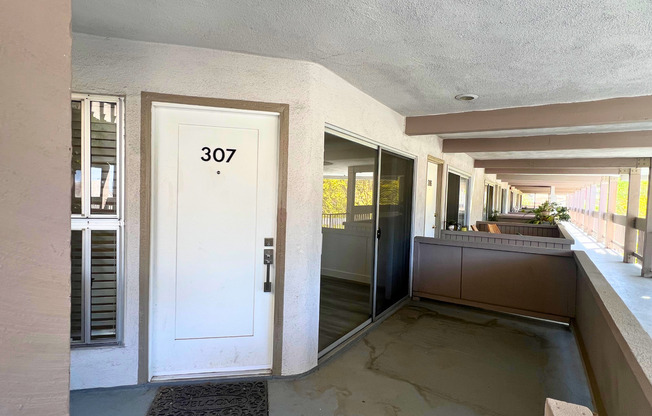 1 bed, 1 bath, 908 sqft, $2,450, Unit 307
