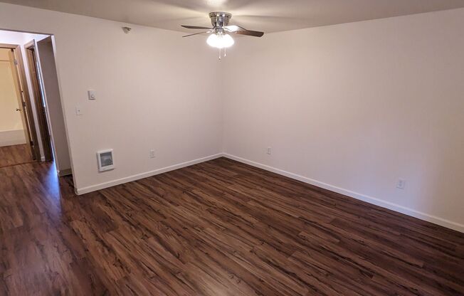 2 beds, 1 bath, 750 sqft, $1,195, Unit 20