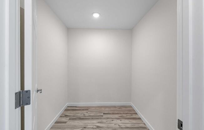 Studio, 1 bath, 404 sqft, $1,700