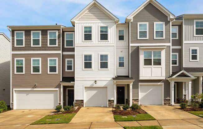 Charming 3-bedroom, 3.5-bathroom townhouse located in the heart of Durham, NC!