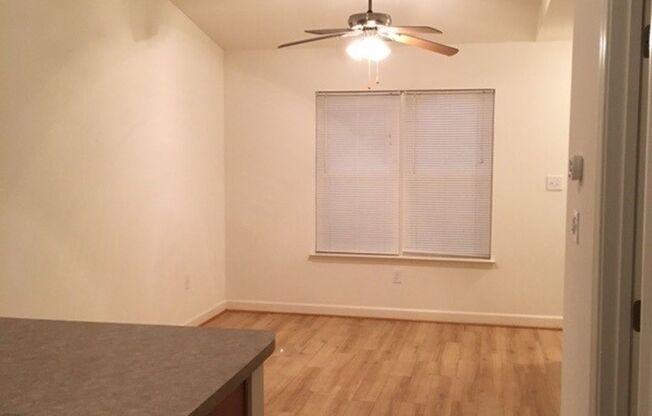 855SF 1BR 1.5BA  Condo