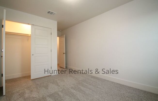 3 beds, 2.5 baths, $1,725