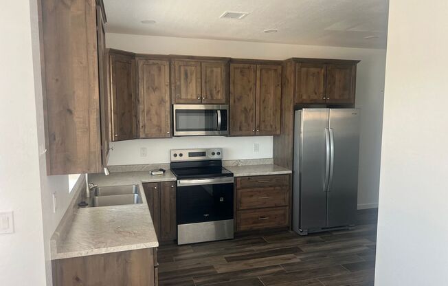 676 W. 19th South (JF)