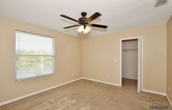 Beautiful 2/2.5 Townhome in the Gated Community of Waterford Villas - East Orlando is Available Now!