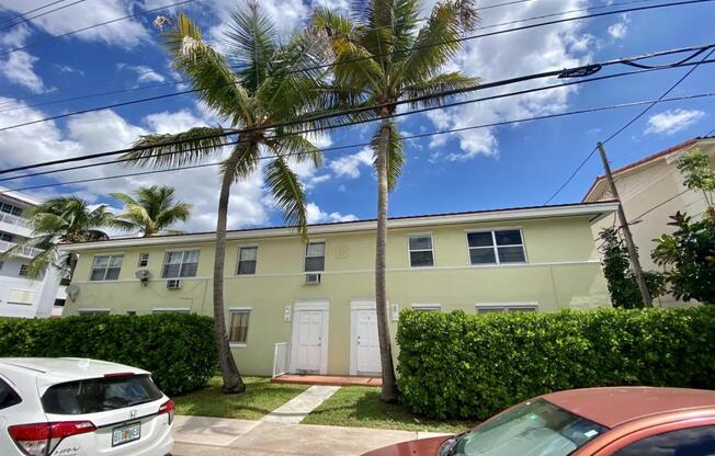 50 MAJORCA AVE