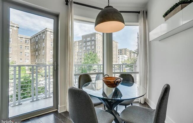Stunning Modern Two Bedroom W/Private Patio, Garage Parking Included, Storage & Roof Top!