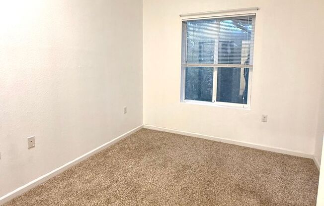 2 beds, 2 baths, $1,725, Unit # #D 370