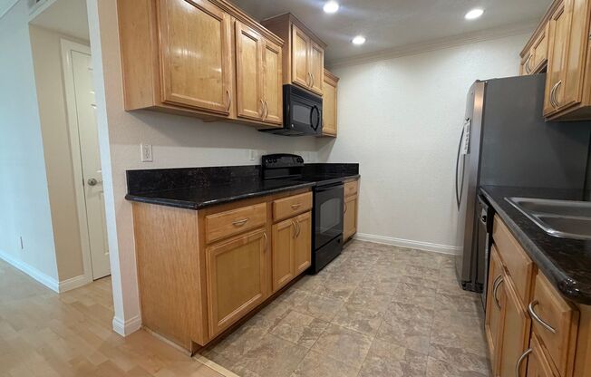 2 beds, 2 baths, 996 sqft, $2,795, Unit 1601
