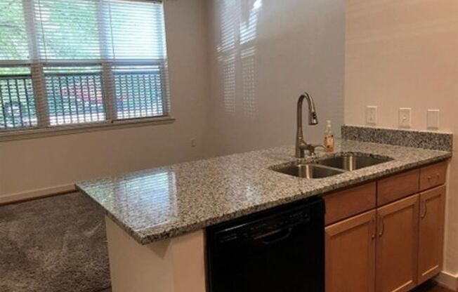 Wonderful 1 bedroom, 1 bathroom studio unit in the heart of the UAB Medical District
