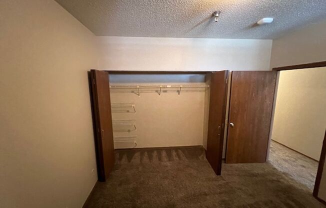 1 bed, 1 bath, 700 sqft, $875, Unit 703