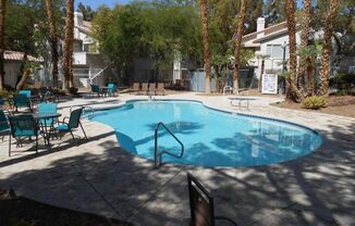 Spacious 2 Bedroom Condo in Gated Community near Eastern/Tropicana