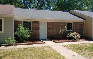 Clean 2BR/2BA Townhome in Garner Near White Oak & I-40