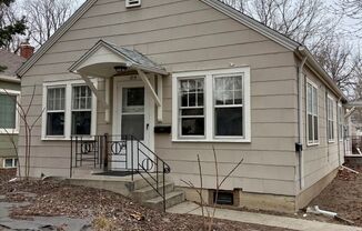 615 &amp; 615 1/2 Miles Ave