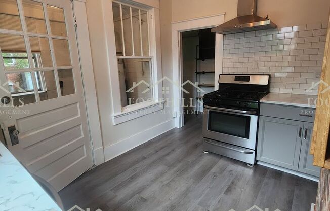 3 beds, 2 baths, $1,500