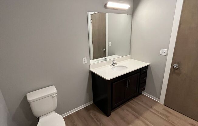 1 bed, 1 bath, 665 sqft, $1,325, Unit 1323