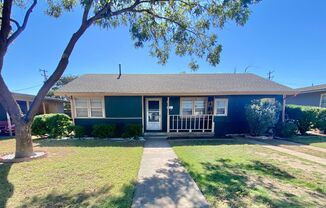 Freshly remodeled 3 bedroom 2 bathroom house