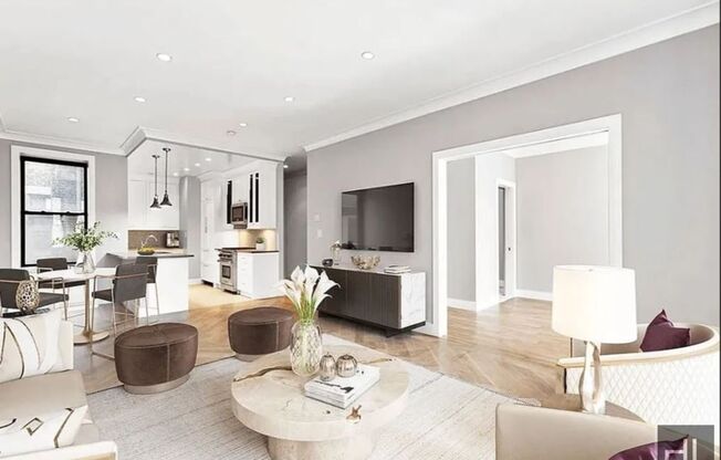 252 W 76 ST