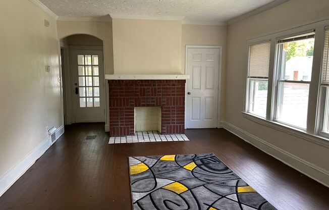 Spacious 3-Bedroom, 2-Bath First Floor  Apartment on a Quiet Street