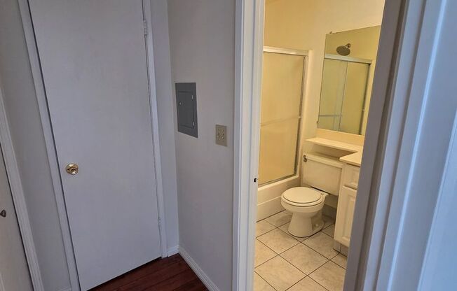 423 S. Holt Ave. (PREFERRED VENDORS)