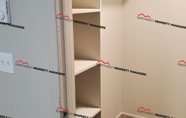 1 bed, 1 bath, 585 sqft, $1,195, Unit E15