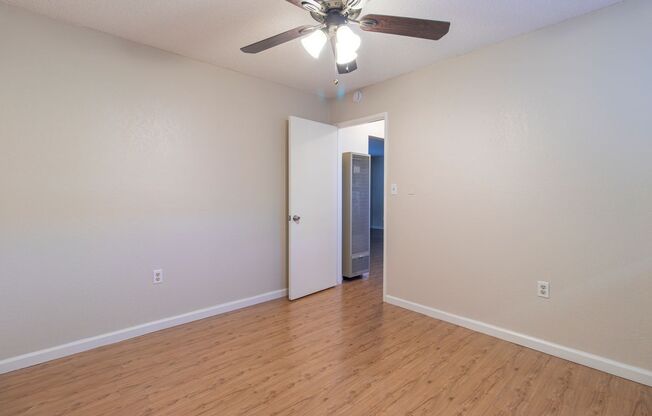 2 beds, 1 bath, 750 sqft, $1,725, Unit 4560