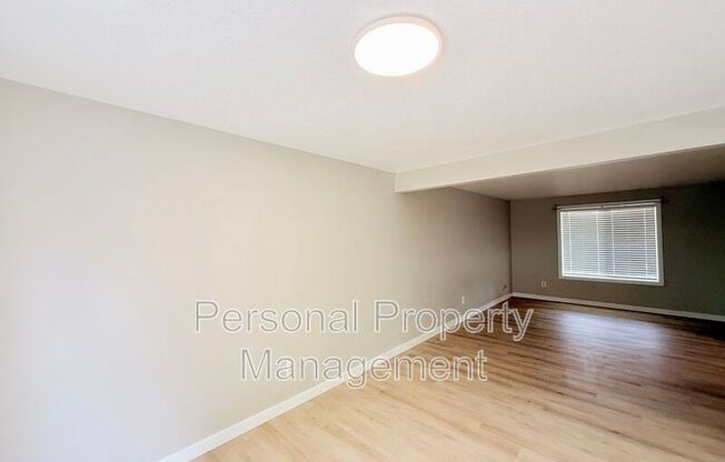 15803 NE 4 CIR