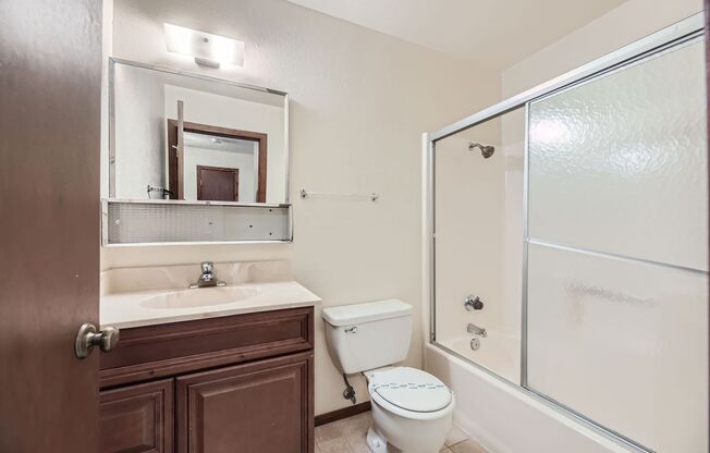 2 beds, 2 baths, $1,350