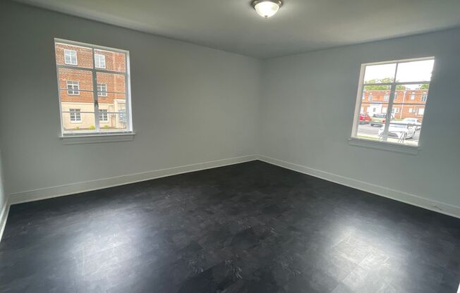 2 beds, 1 bath, 1,050 sqft, $1,150, Unit 31