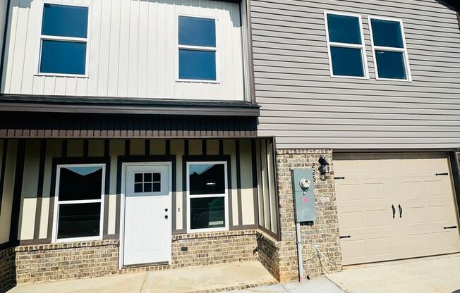 216 Beau Claire - The Chateaux @ Beau Claire Town Homes