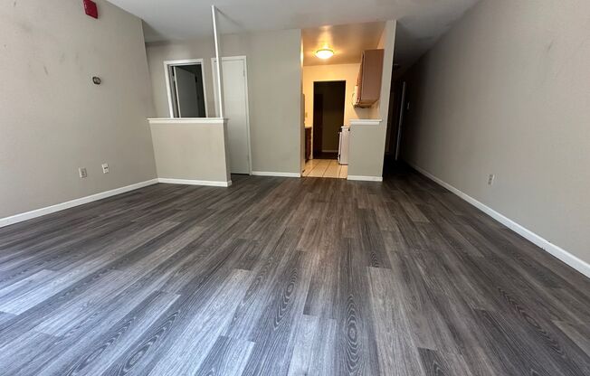1 bed, 1 bath, $1,195, Unit 104