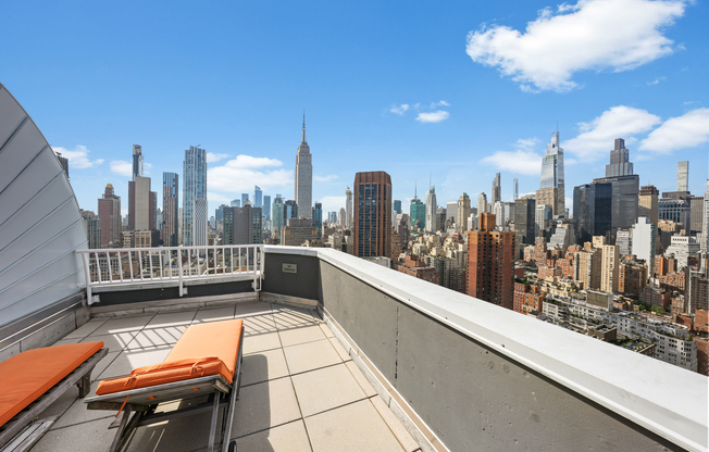 200 E 32nd Street