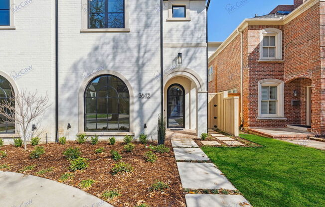 3612 BINKLEY AVE